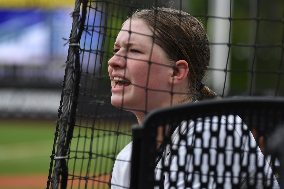 Pendleton Wilsonville 5A softball final Leon Neuschwander 15
